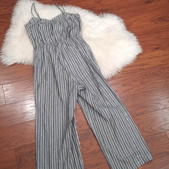 Vertical Striped Button Front Wide Leg Romper - Picture 3 of 3